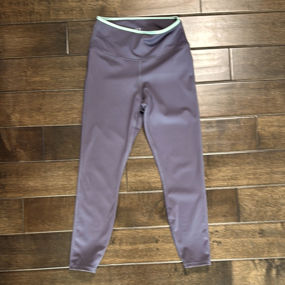 ❤️3/$30 IVL Gray Contrast  Leggings